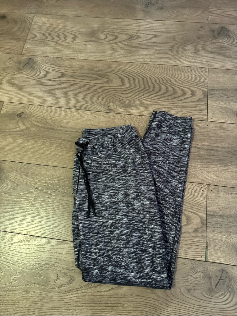 Lululemon Women’s Black & White Heathered Jogger Pants Size 4 Inseam 27”
